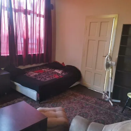 The Old Boy Apartment *